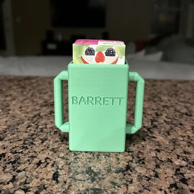 Giá đỡ hộp nước trái cây cho trẻ em có tay cầm