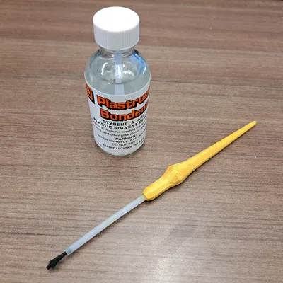 Mở rộng chổi sơn với nắp dung môi tiện lợi