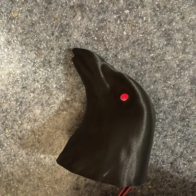 Quạ Halloween với mắt LED