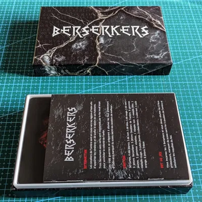 Giá đỡ cho trò chơi Berserkers của Alone Editions