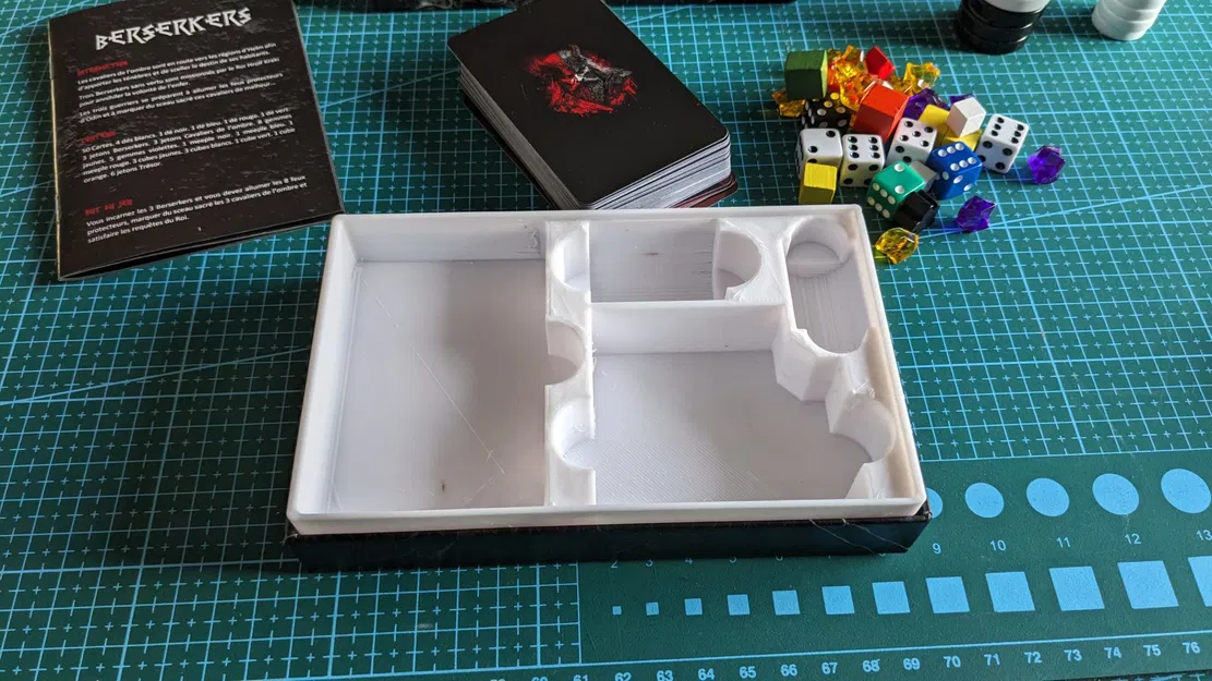 Giá đỡ cho trò chơi Berserkers của Alone Editions - Image 3