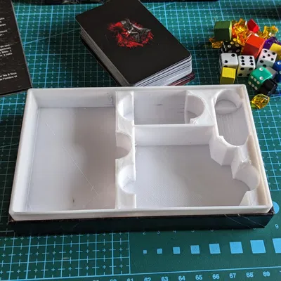 Giá đỡ cho trò chơi Berserkers của Alone Editions