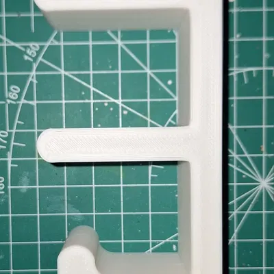 Giá treo tai nghe Ikea Lagkapten hướng vào trong