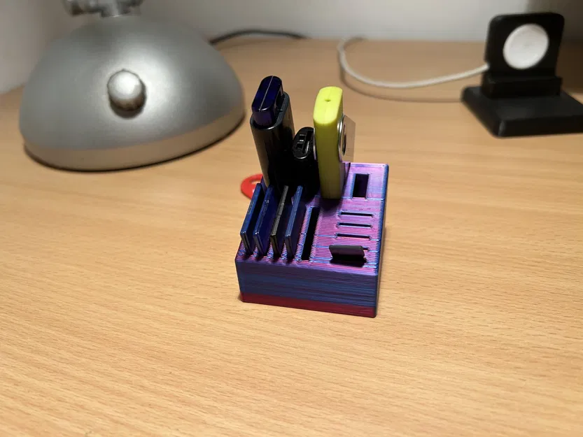 Giá đỡ USB và thẻ nhớ SD đa năng trên bàn - Image 1