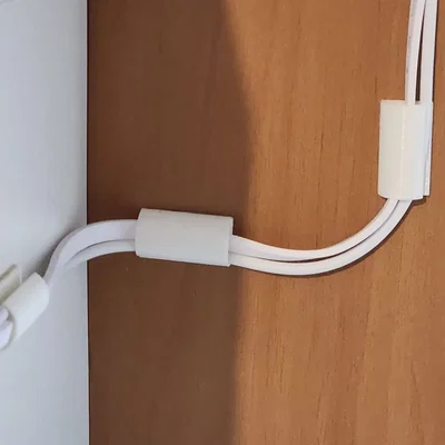 Bộ tổ chức dây cáp đơn giản có thể điều chỉnh chiều dài