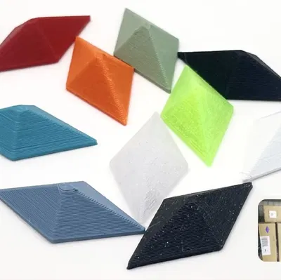 Mẫu màu filament hình thoi in 3D nhanh 10 phút