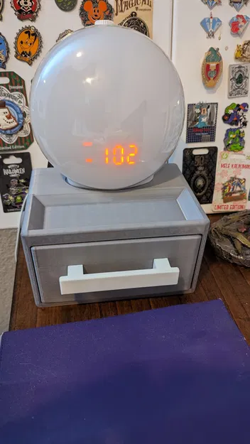 Giá đỡ đồng hồ báo thức và ngăn kéo đầu giường - Image 1