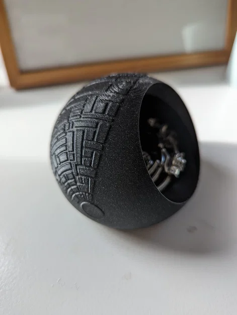 Hộp đựng tròn lấy cảm hứng từ Star Wars - Image 3
