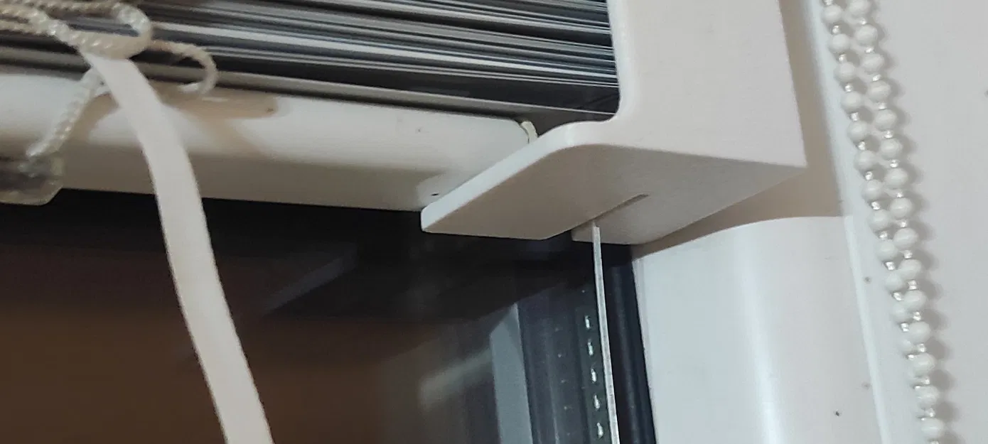 Giá đỡ cho lamelové žaluzie trong tình huống khẩn cấp - Image 1