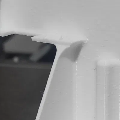 Giá đỡ cho lamelové žaluzie trong tình huống khẩn cấp