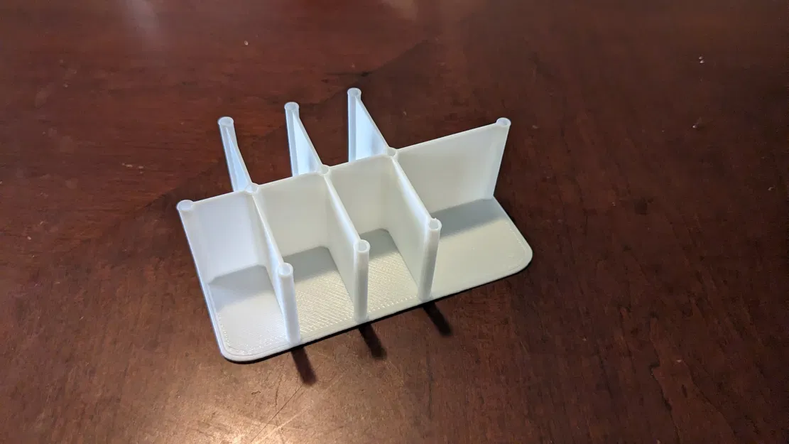 Chia ngăn kéo mini Dollar Tree cho các bộ phận nhỏ - Image 2