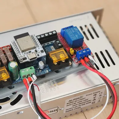 Giá đỡ Relay QuinLED DigQuad v3 cho dây điện