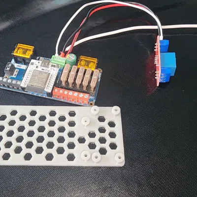 Giá đỡ Relay QuinLED DigQuad v3 cho dây điện