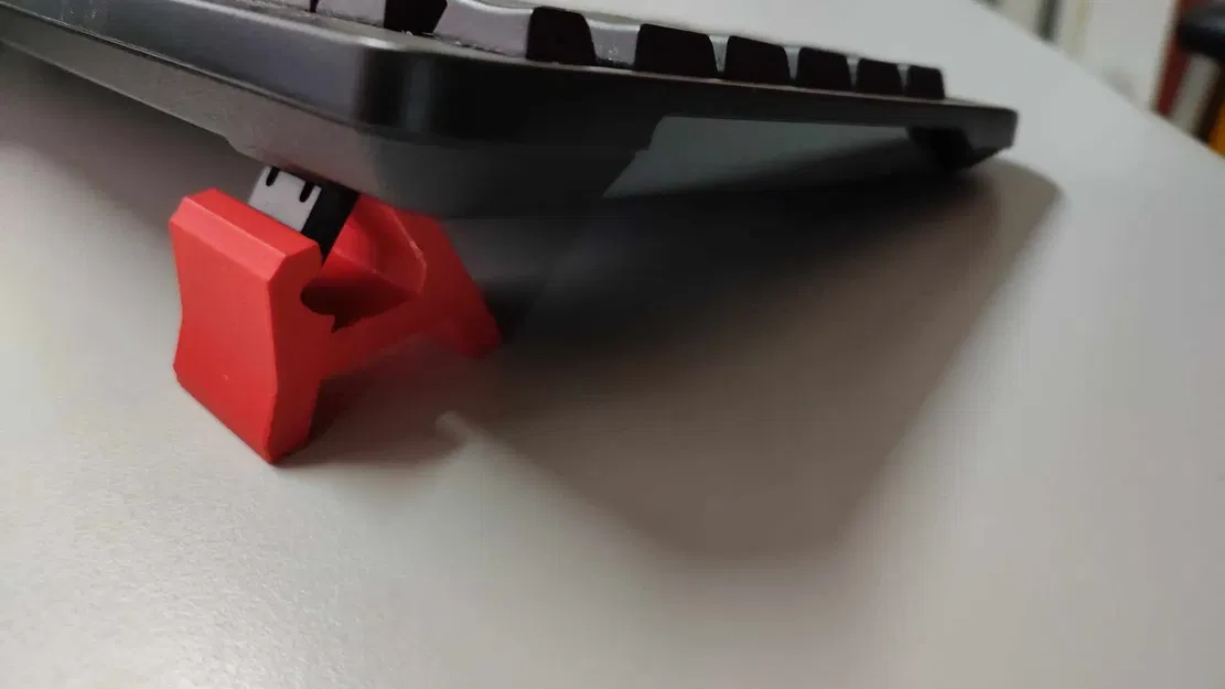 Giá đỡ góc cho bàn phím giúp nâng cao tính ergonomics - Image 1