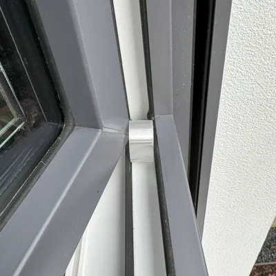 Bumper cửa tối giản, thiết kế chức năng và phong cách