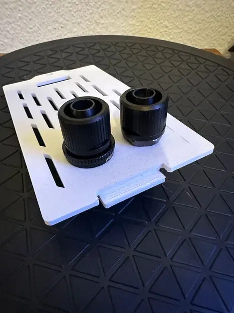 Bảng mặt Lian-Li O11 Dynamic XL cho cáp và làm mát nước - Image 5