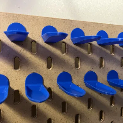 Giá đỡ Benchy cho bảng Skadis bằng gỗ