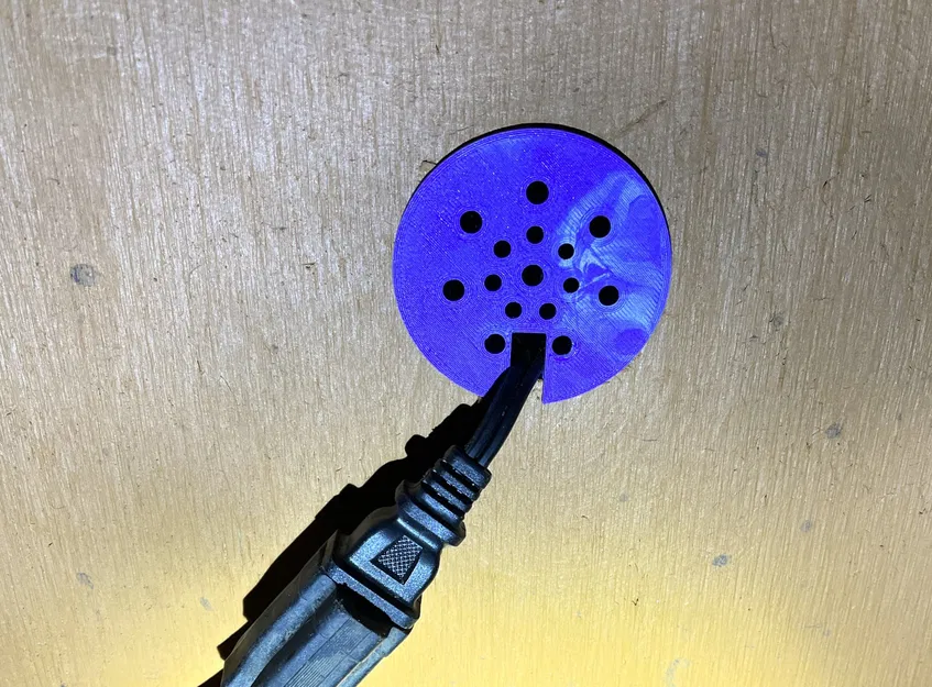 Vent 2 inch với lỗ đi dây cho chuồng gà - Image 1