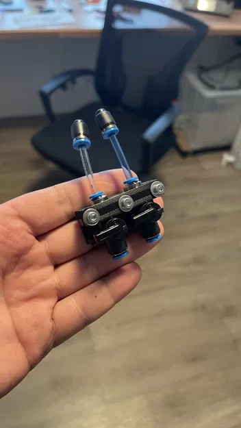 Giá đỡ cho 2 van Festo 4mm dùng trong máy bay RC - Image 1