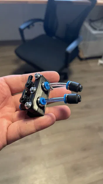 Giá đỡ cho 2 van Festo 4mm dùng trong máy bay RC - Image 2