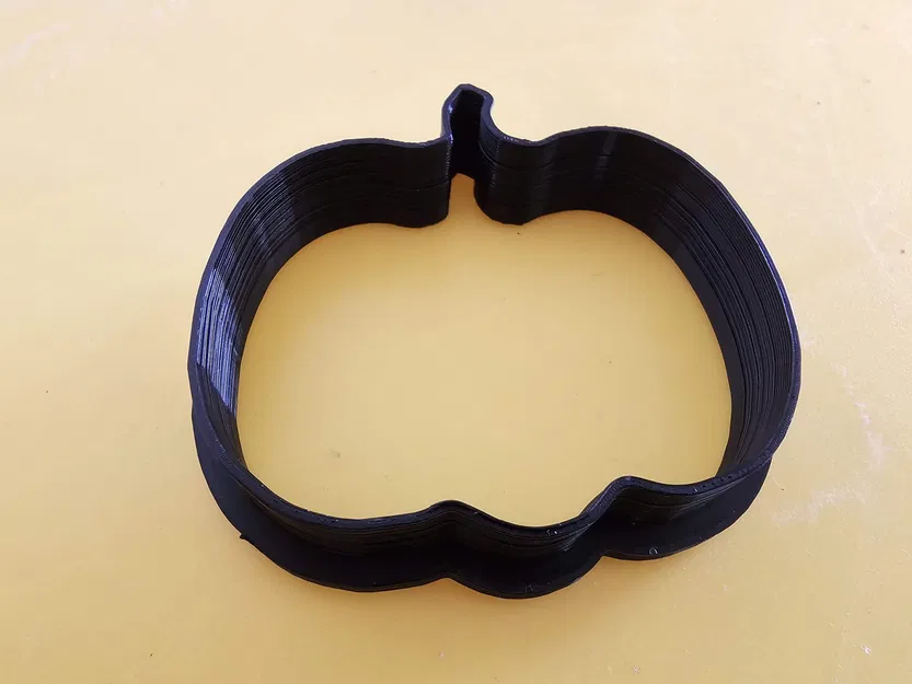 Khuôn bánh quy hình bí ngô Halloween - Image 1