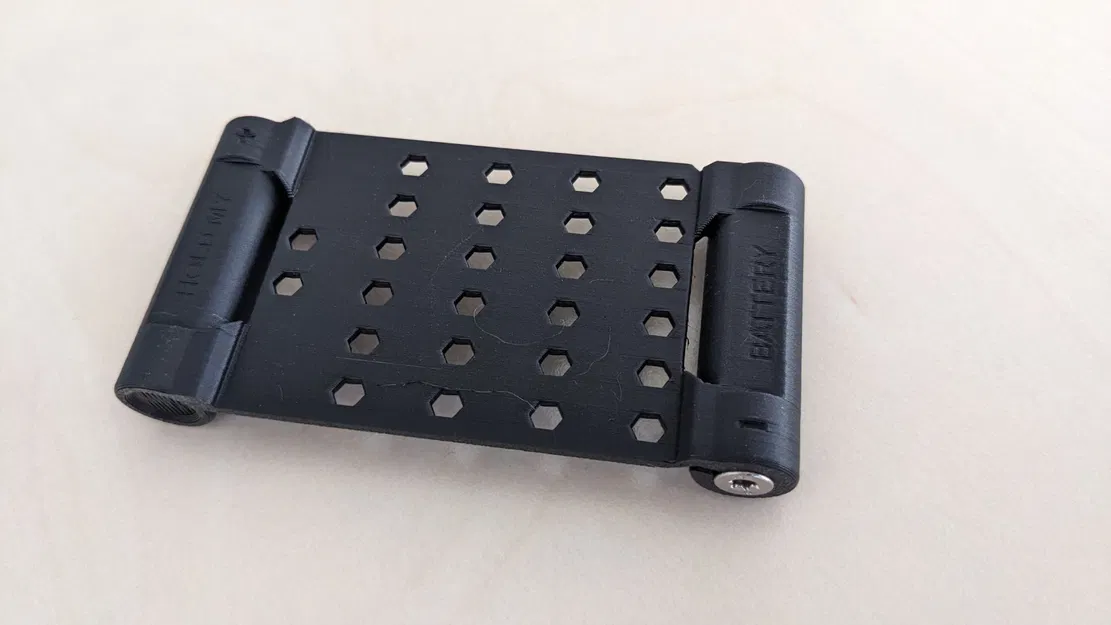 Giá đỡ pin LiPo cho huy hiệu Supercon 2023 - Image 3