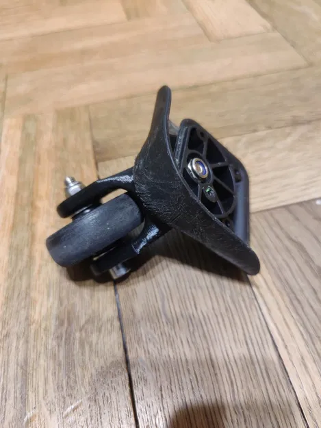 Thay thế giá đỡ bánh xe cho vali American Tourister Bon Air - Image 3