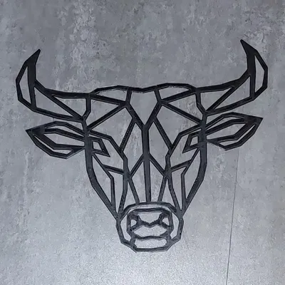 Đầu bò phong cách low poly trang trí tường