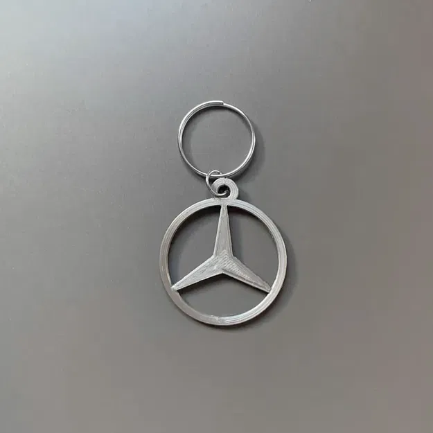 Móc chìa khóa thương hiệu Mercedes đơn giản và tinh tế - Image 1