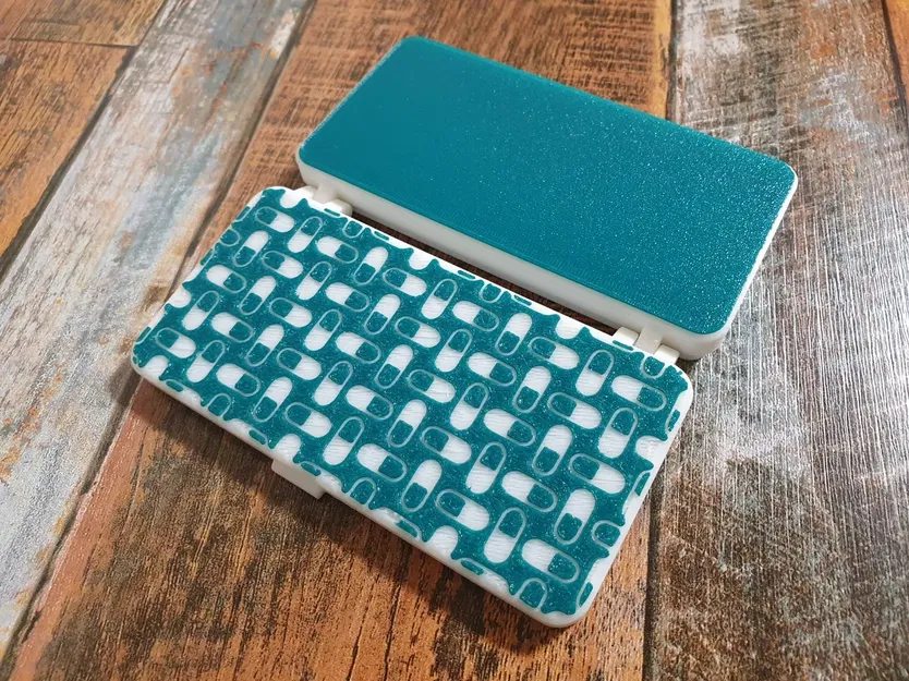 Hộp thuốc hàng tuần nhỏ gọn cho mẹo thay đổi filament - Image 1