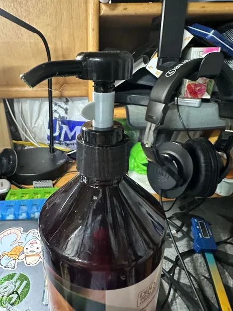 Bình đựng dầu gội, xả, sữa tắm và lotion Pump-Stop - Image 1