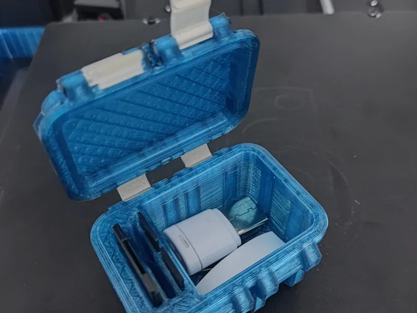 Hộp chắc chắn với khe cắm thẻ SD không cần ốc vít - Image 2