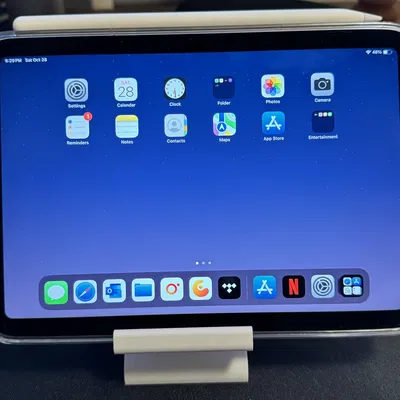 Giá đỡ iPad mini, iPhone, Samsung, Pixel với hỗ trợ cáp sạc