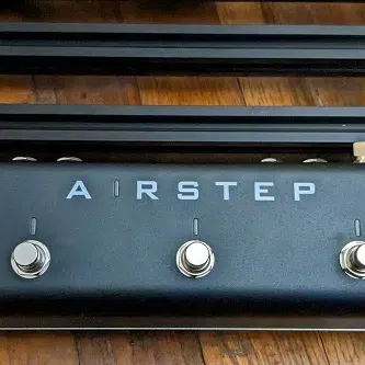 Giá đỡ lắp đặt AIRSTEP 2020 cho bàn đạp guitar