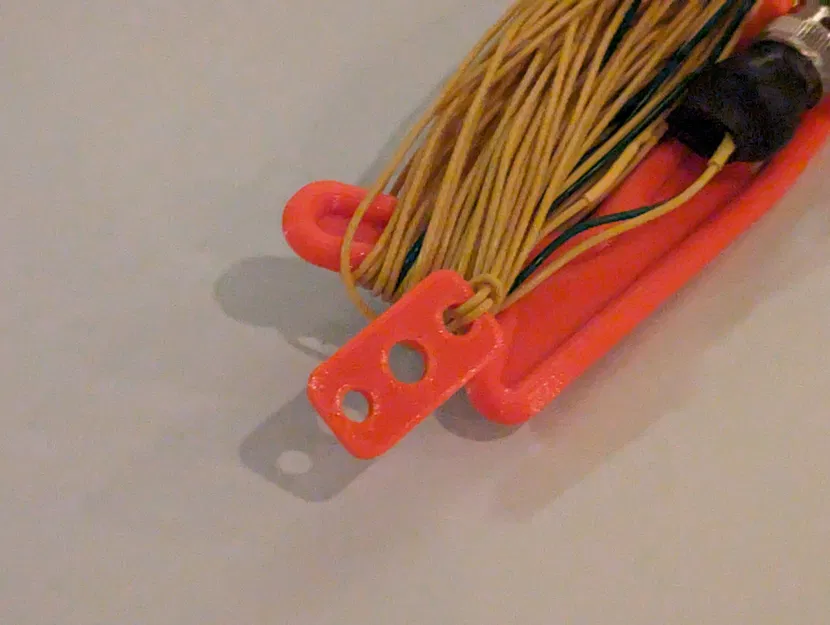 Giá đỡ ăng-ten Carbon6 cho ăng-ten sóng nửa cuối - Image 1