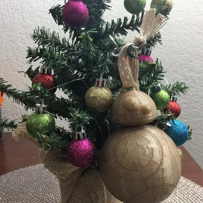 Đồ trang trí Giáng sinh BB-8 nhỏ gọn 10%