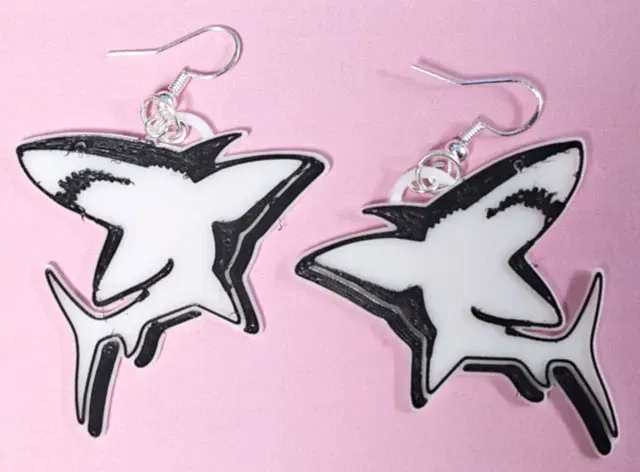 Khuyên tai "Haihänger" với KEC-Hai hỗ trợ đội khúc côn cầu - Image 1