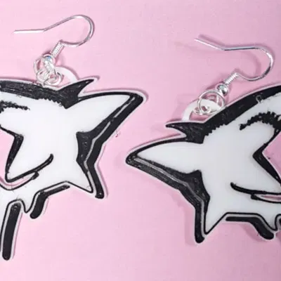 Khuyên tai "Haihänger" với KEC-Hai hỗ trợ đội khúc côn cầu