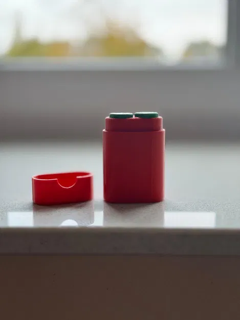 Hộp pin an toàn cho 2 viên pin Lithium-Ion 18650 - Image 1