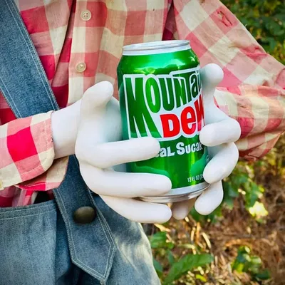 Thay thế tay cho mô hình Mt Dew Willie the Hillbilly năm 1960