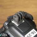Giá đỡ hot shoe Gopro cho máy ảnh Canon - Thumbnail 1
