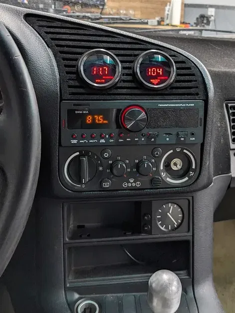 Vent trung tâm thay thế cho BMW e36 với đồng hồ 52mm - Image 1