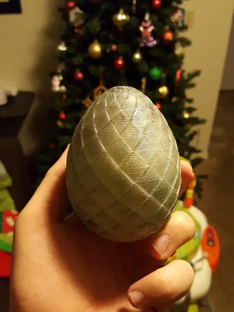 Trứng Rồng với ba phiên bản khác nhau - Image 2