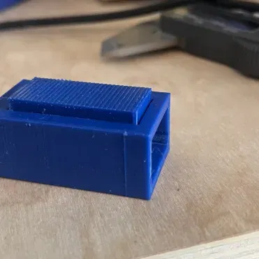 Jack W-Jailcee với thiết kế giữ chặt các thành phần