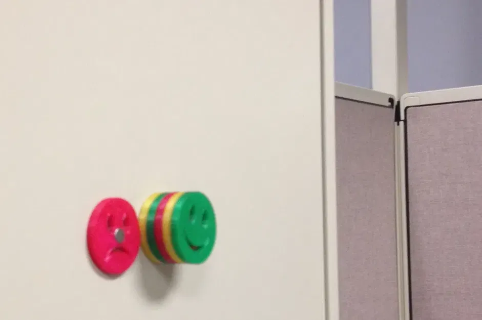 Biểu tượng mặt cảm xúc đơn giản cho bạn bè và gia đình - Image 2