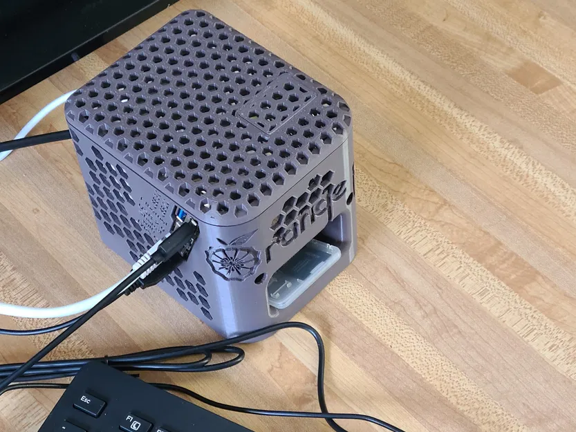 Vỏ máy tính để bàn cho Orange Pi 5 với quạt làm mát 80mm - Image 1