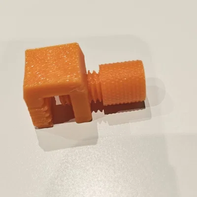 Kẹp filament với bu lông M8 có rãnh