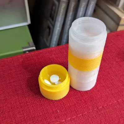 Hộp đựng thuốc vặn nối với thiết kế đa dạng bề mặt