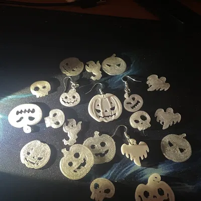 Bông tai Halloween hình bí ngô và ma quái