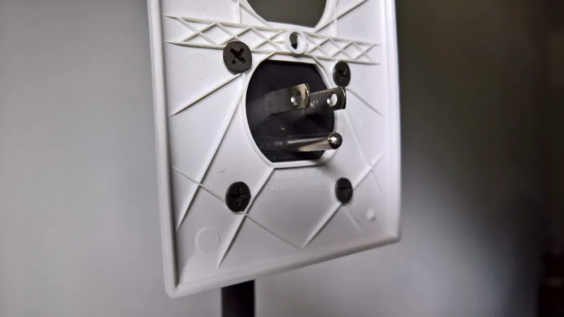 Nắp che ổ cắm sạc xe điện/hybrid cắm điện - Image 12